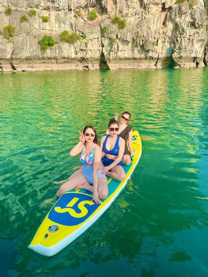 Homestay 1986 Ha Long - Can Ho 2 Phong Nghi View Bien ภายนอก รูปภาพ